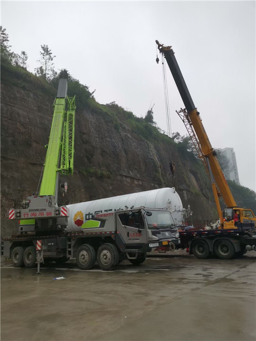 江阴市“不怕风雨冻”—— 吊车的 “恶劣环境适应” 技术